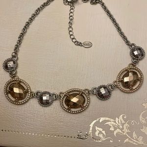 2028 (1928) Silver & Gold Metallic Faceted Oval Collar Necklace